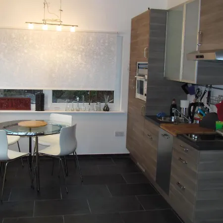 Romantic Hideaway Goleen